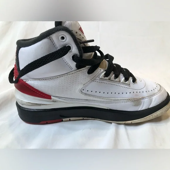 Nike Air Jordan 2 Chicago— Size 4Y USED NO BOX - Picture 7 of 14